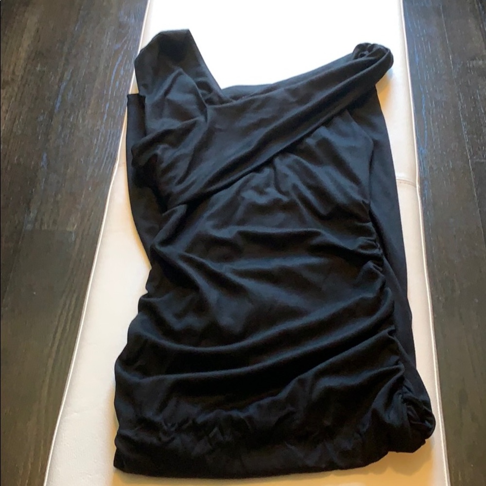 DVF black dress size 4. With tags.